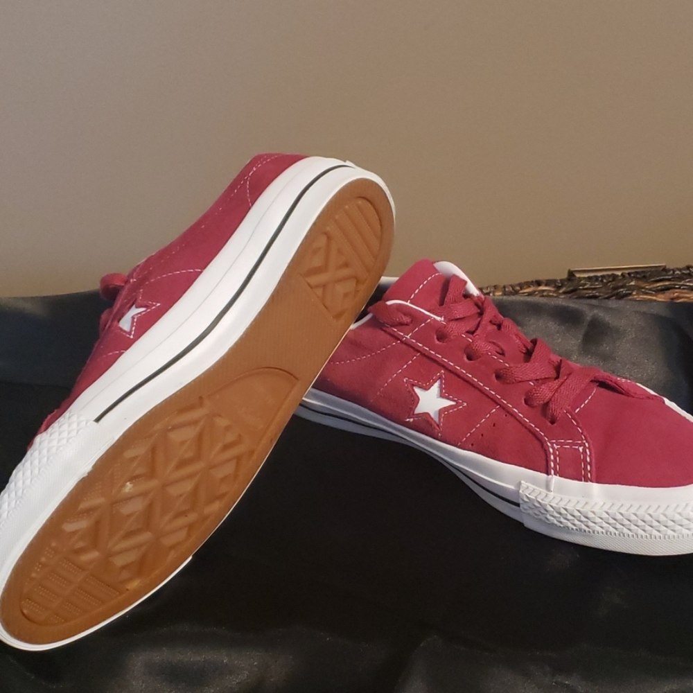 Shoes - Picture 2 of 4